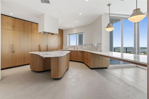 Condo in Tampa, Florida, 3 bedrooms № 2109927 - photo 18
