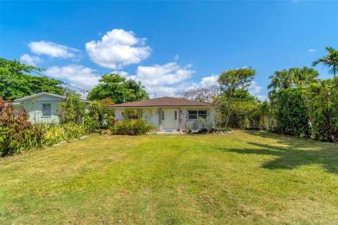 Villa ou maison à vendre à Palmetto Bay, Floride: 2 chambres, 98.1 m2 № 1973749 - photo 19