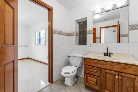 Villa ou maison à vendre à Palmetto Bay, Floride: 2 chambres, 98.1 m2 № 1973749 - photo 15