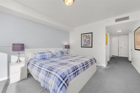 Copropriété à vendre à Sunny Isles Beach, Floride: 2 chambres, 117.99 m2 № 1927735 - photo 7