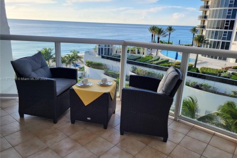 Copropriété à vendre à Sunny Isles Beach, Floride: 2 chambres, 117.99 m2 № 1927735 - photo 18