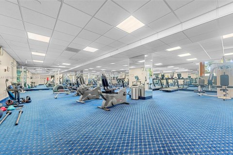 Copropriété à vendre à Sunny Isles Beach, Floride: 2 chambres, 117.99 m2 № 1927735 - photo 20