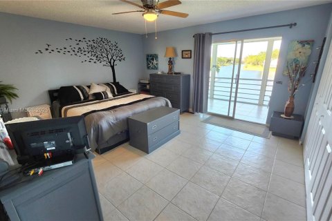 Condominio en venta en Deerfield Beach, Florida, 1 dormitorio, 68.56 m2 № 1691386 - foto 22