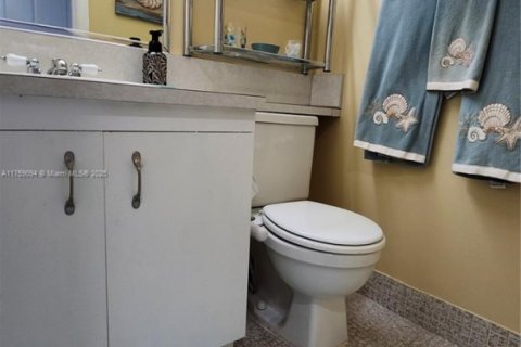 Condominio en venta en Deerfield Beach, Florida, 1 dormitorio, 68.56 m2 № 1691386 - foto 19