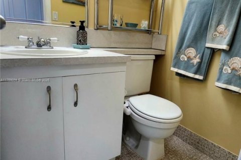 Condominio en venta en Deerfield Beach, Florida, 1 dormitorio, 68.56 m2 № 1691386 - foto 4