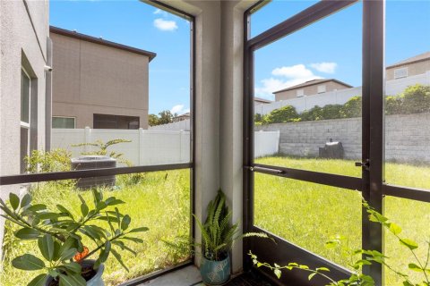 Villa ou maison à vendre à Zephyrhills, Floride: 4 chambres, 163.88 m2 № 1877337 - photo 16