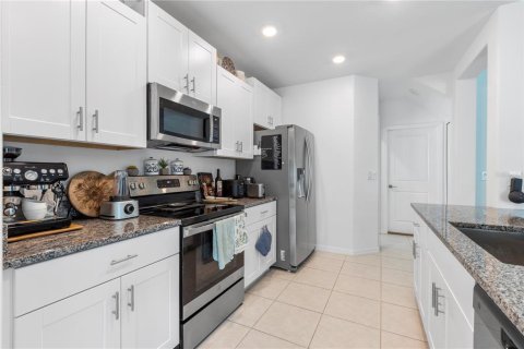 Villa ou maison à vendre à Zephyrhills, Floride: 4 chambres, 163.88 m2 № 1877337 - photo 9