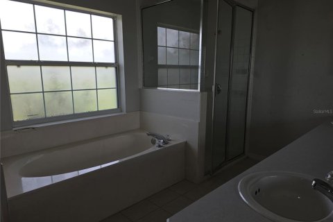 House in Ocala, Florida 3 bedrooms, 172.61 sq.m. № 2198422 - photo 21