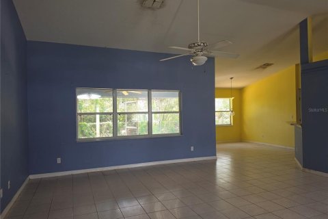 House in Ocala, Florida 3 bedrooms, 172.61 sq.m. № 2198422 - photo 4