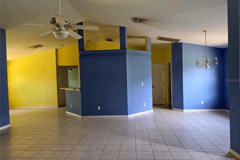 House in Ocala, Florida 3 bedrooms, 172.61 sq.m. № 2198422 - photo 3