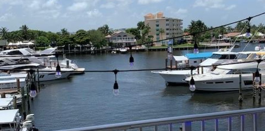 Immobilier commercial à Pompano Beach, Floride № 1100148