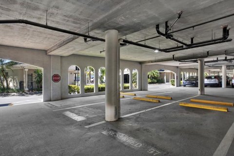 Condo in Tampa, Florida, 1 bedroom  № 2115059 - photo 22