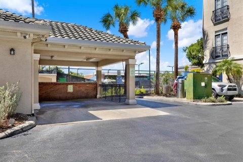 Condo in Tampa, Florida, 1 bedroom  № 2115059 - photo 21