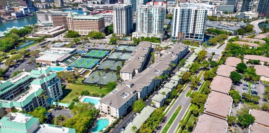 Condo in Tampa, Florida, 1 bedroom  № 2115059