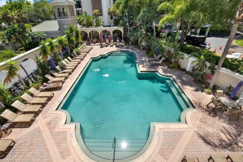 Condo in Tampa, Florida, 1 bedroom  № 2115059 - photo 16