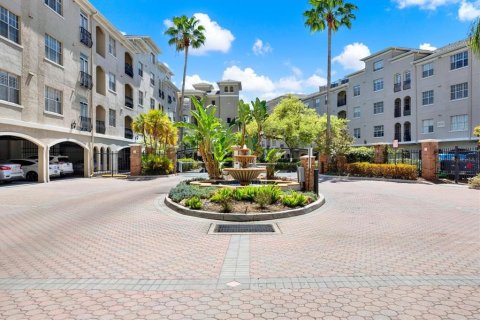 Condo in Tampa, Florida, 1 bedroom  № 2115059 - photo 26