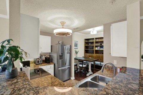 Condo in Tampa, Florida, 1 bedroom  № 2115059 - photo 6