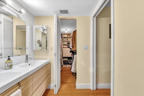 Купить кондоминиум в Майами, Флорида 3 спальни, 115.2м2, № 2048628 - фото 14