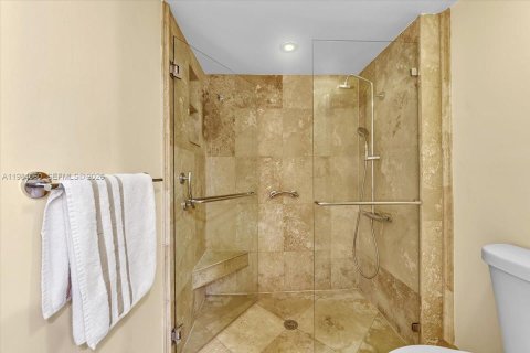 Купить кондоминиум в Майами, Флорида 3 спальни, 115.2м2, № 2048628 - фото 16
