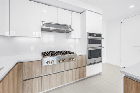 Copropriété à louer à Saint Petersburg, Floride: 2 chambres, 125.23 m2 № 2106930 - photo 3
