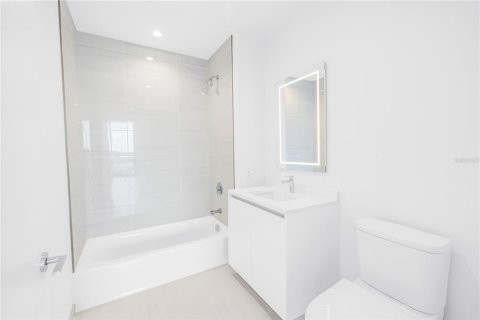 Copropriété à louer à Saint Petersburg, Floride: 2 chambres, 125.23 m2 № 2106930 - photo 18