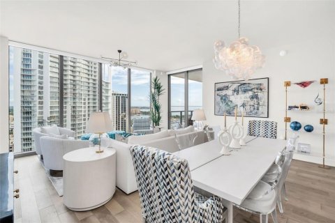 Condo in Saint Petersburg, Florida, 2 bedrooms  № 1907870 - photo 11
