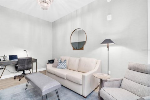 Condo in Saint Petersburg, Florida, 2 bedrooms  № 1907870 - photo 14