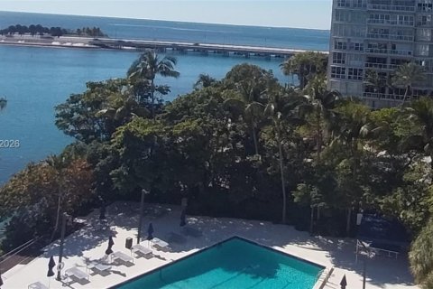 Condo in Miami, Florida, 2 bedrooms  № 2193267 - photo 3