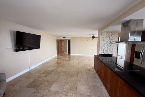 Condo in Miami, Florida, 2 bedrooms  № 2193267 - photo 22
