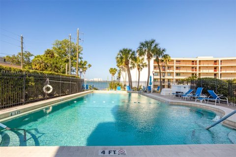 Condo in Clearwater, Florida, 2 bedrooms  № 1680311 - photo 22