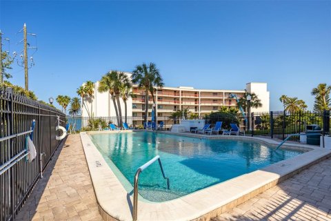 Condo in Clearwater, Florida, 2 bedrooms  № 1680311 - photo 25