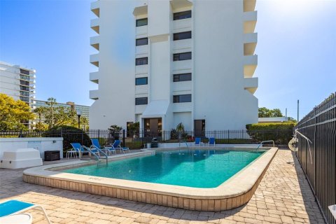 Condo in Clearwater, Florida, 2 bedrooms  № 1680311 - photo 23