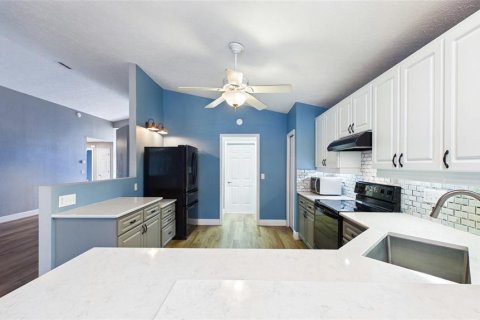 Villa ou maison à louer à New Port Richey, Floride: 3 chambres, 146.69 m2 № 2114218 - photo 11