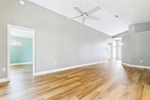 Villa ou maison à louer à New Port Richey, Floride: 3 chambres, 146.69 m2 № 2114218 - photo 7