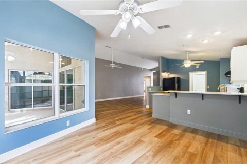 Villa ou maison à louer à New Port Richey, Floride: 3 chambres, 146.69 m2 № 2114218 - photo 13