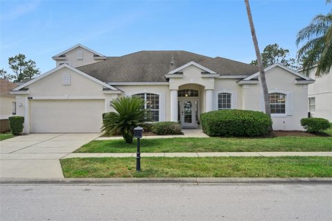 House in Davenport, Florida 5 bedrooms, 262.08 sq.m. № 2117920