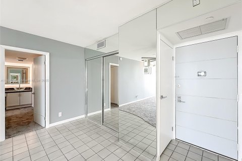 Copropriété à vendre à Aventura, Floride: 2 chambres, 107.49 m2 № 1951300 - photo 11
