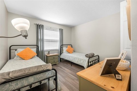 Condo in Daytona Beach, Florida, 2 bedrooms № 2202216 - photo 14
