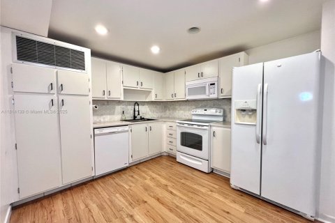 Купить кондоминиум в Авентура, Флорида 2 спальни, 113.34м2, № 1936453 - фото 6