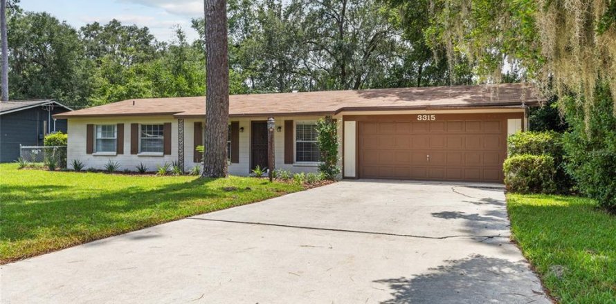 Casa en Gainesville, Florida 3 dormitorios, 119.84 m2 № 1875952