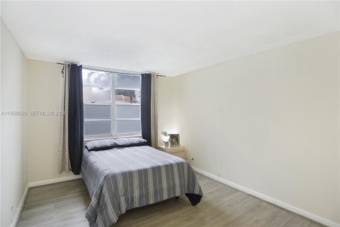 Condominio en venta en Plantation, Florida, 2 dormitorios, 97.92 m2 № 2017478 - foto 14