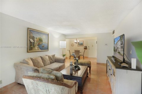 Condominio en venta en Plantation, Florida, 2 dormitorios, 97.92 m2 № 2017478 - foto 29