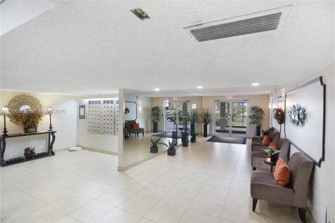 Condominio en venta en Plantation, Florida, 2 dormitorios, 97.92 m2 № 2017478 - foto 11
