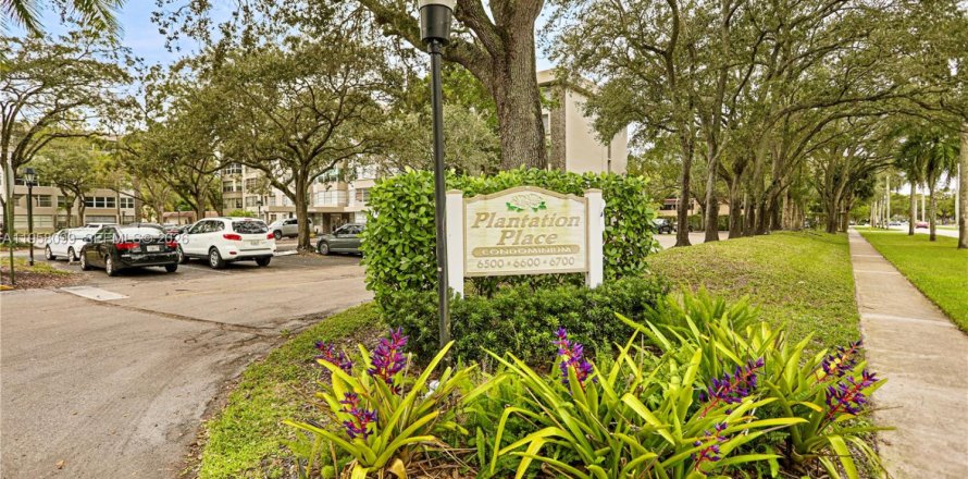 Condominio en Plantation, Florida, 2 dormitorios № 2017478