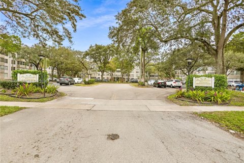 Condominio en venta en Plantation, Florida, 2 dormitorios, 97.92 m2 № 2017478 - foto 5