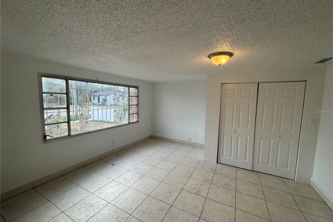 Casa en alquiler en Tampa, Florida, 3 dormitorios, 121.33 m2 № 1724009 - foto 11
