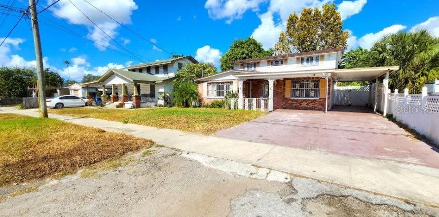 Villa ou maison à Tampa, Floride 3 chambres, 121.33 m2 № 1724009