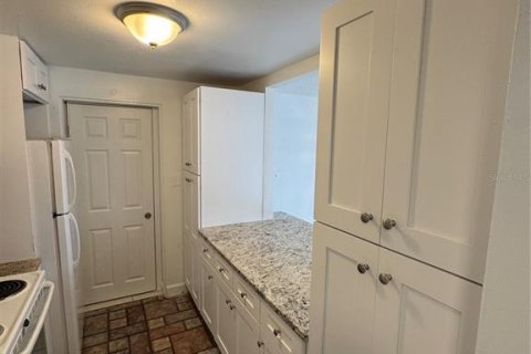 Casa en alquiler en Tampa, Florida, 3 dormitorios, 121.33 m2 № 1724009 - foto 5