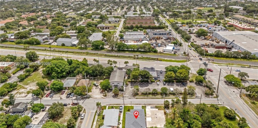 Casa en Deerfield Beach, Florida 4 dormitorios № 1995567