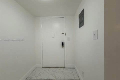 Copropriété à vendre à Davie, Floride: 2 chambres, 102.19 m2 № 1997983 - photo 3